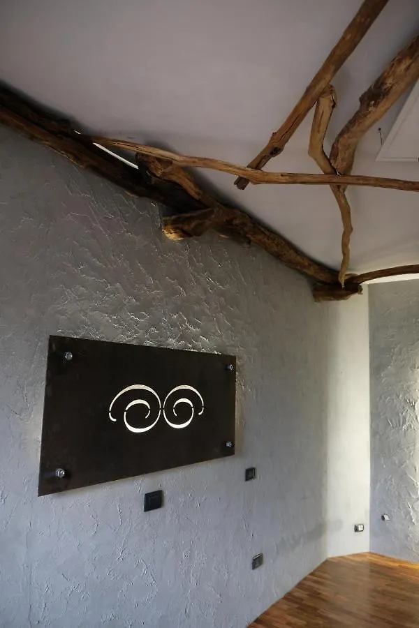 Appartamenti Montemezzo Le Case In Pietra La Torretta בית נופש